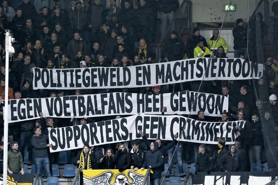 stop politiegeweld supporters vitesse criminelen
