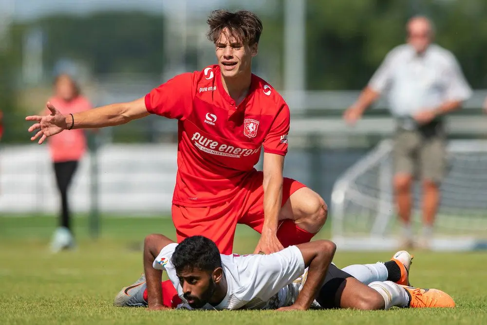 thijs van leeuwen aanvaller fc twent2020