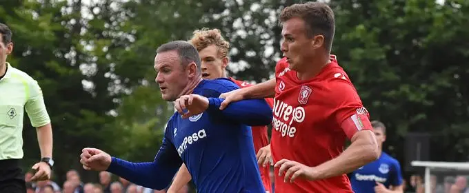 wayne rooney peet bijen fc twente 2017