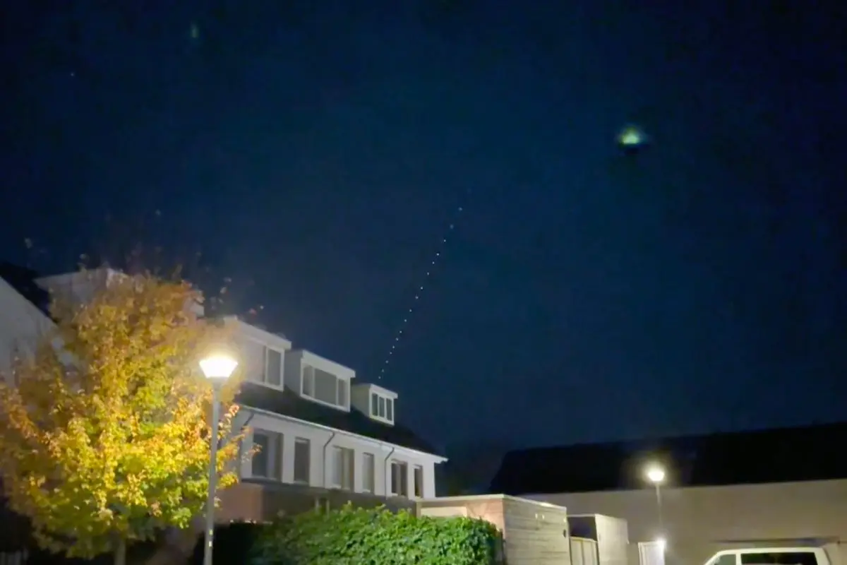 thumb vk treintje van starlink satellieten gespot boven wijchen