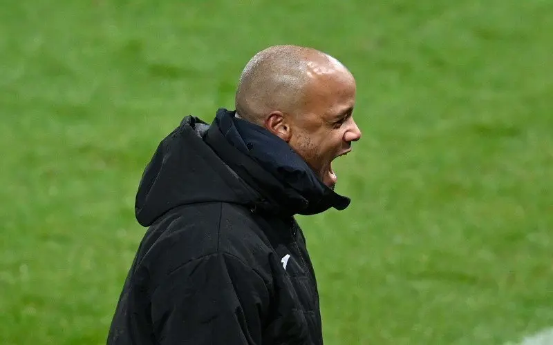 211208kompany2