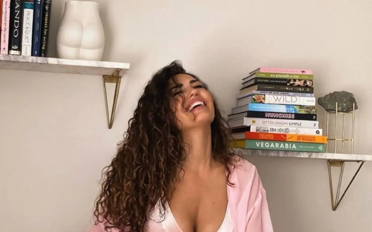 220827yolanthecabau
