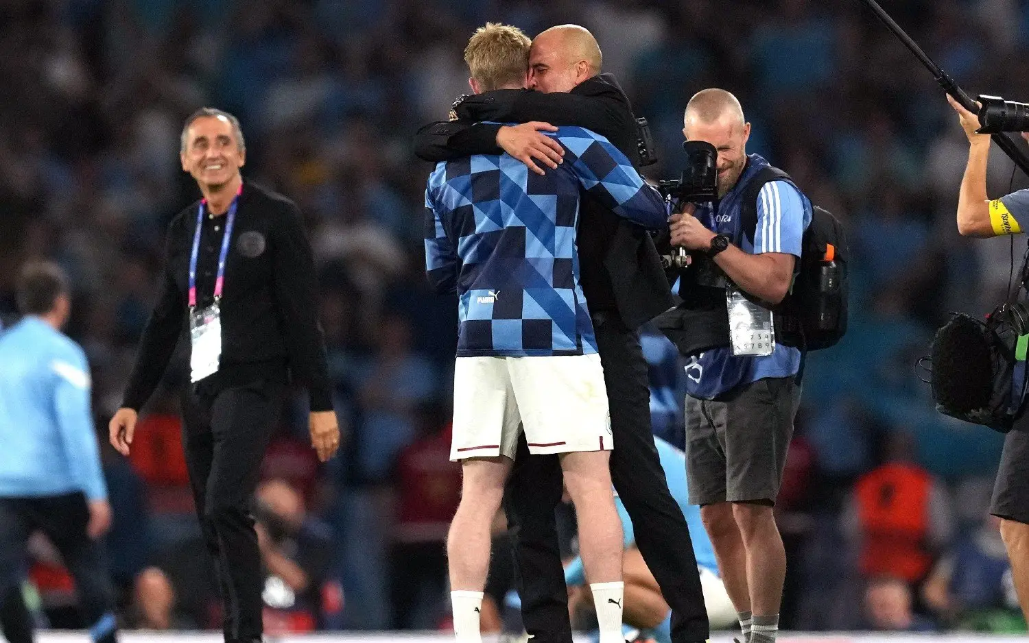 230611guardioladebruyne