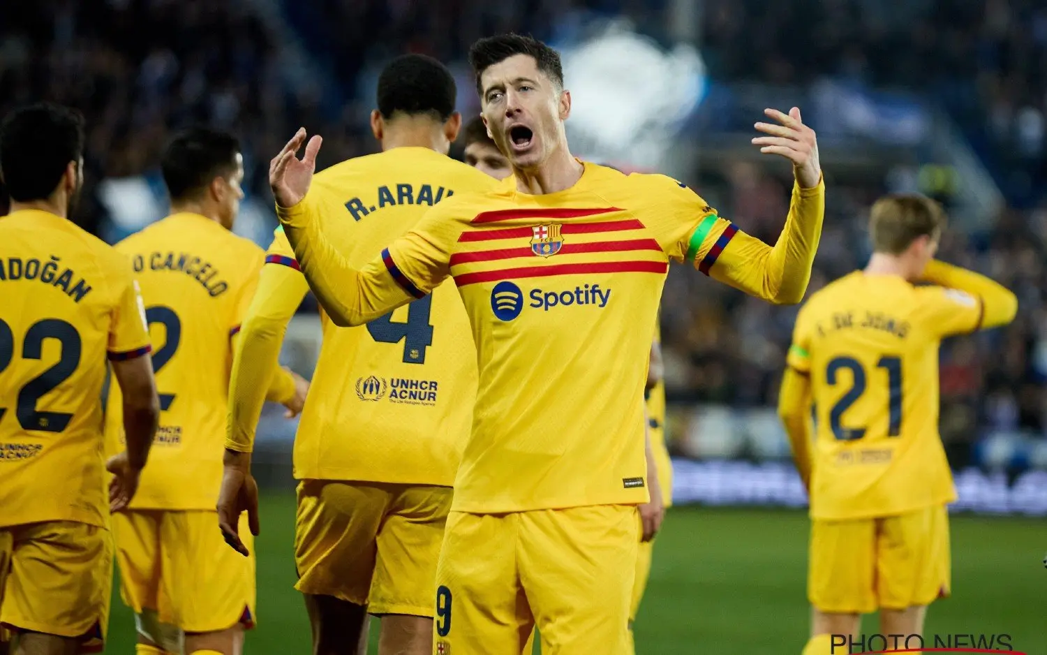 240208fcbarcelonalewandowski