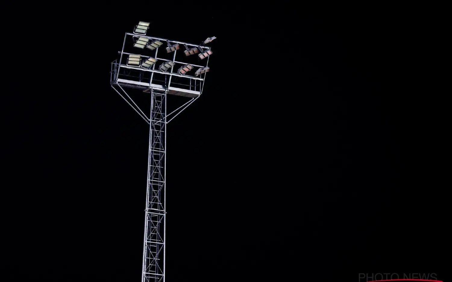 240607stadionlicht