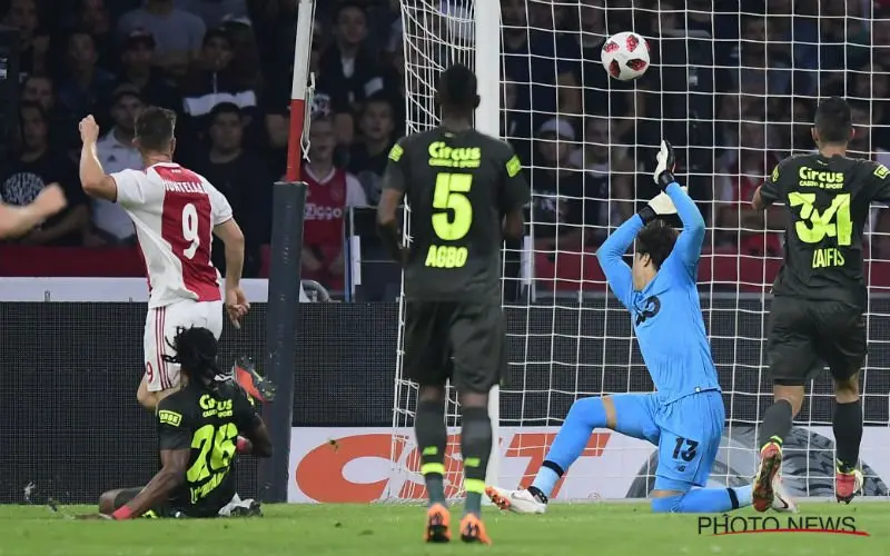 huntelaar ochoa standard ajax