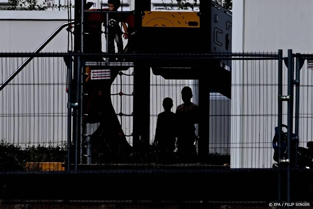 600 vluchtelingen in opvang berlijn in quarantaine om mazelen1695702352