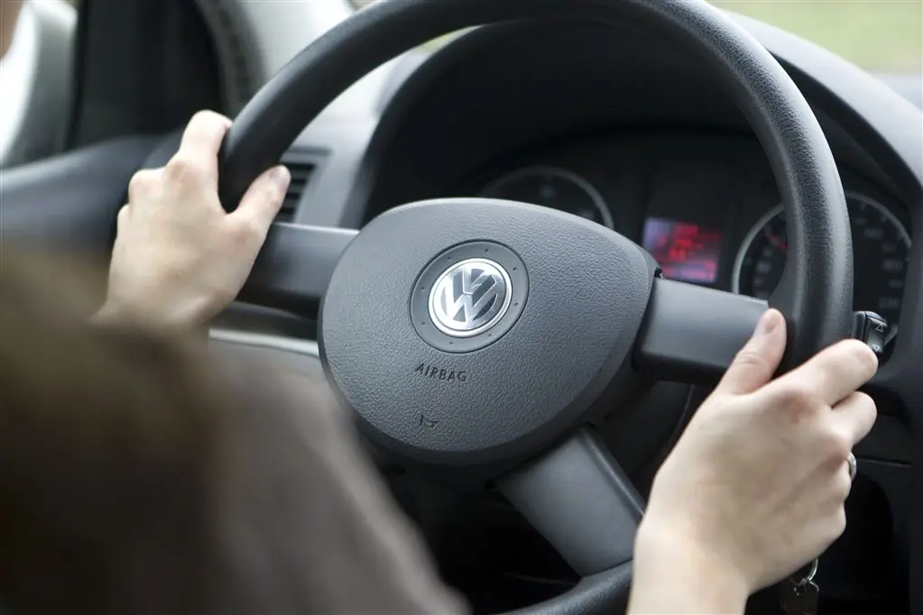 actie nodig tegen seks in ruil voor rijles1444380972