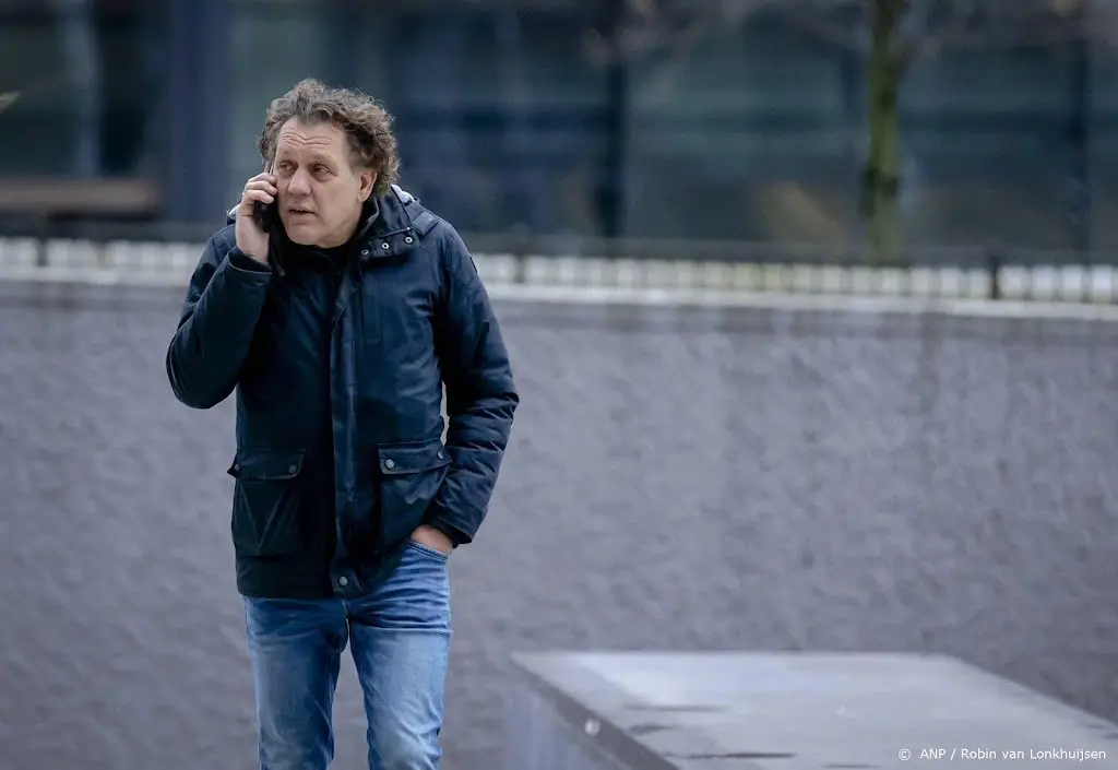ad nederlandse werkte samen met foute fixer spoorloos1665528286