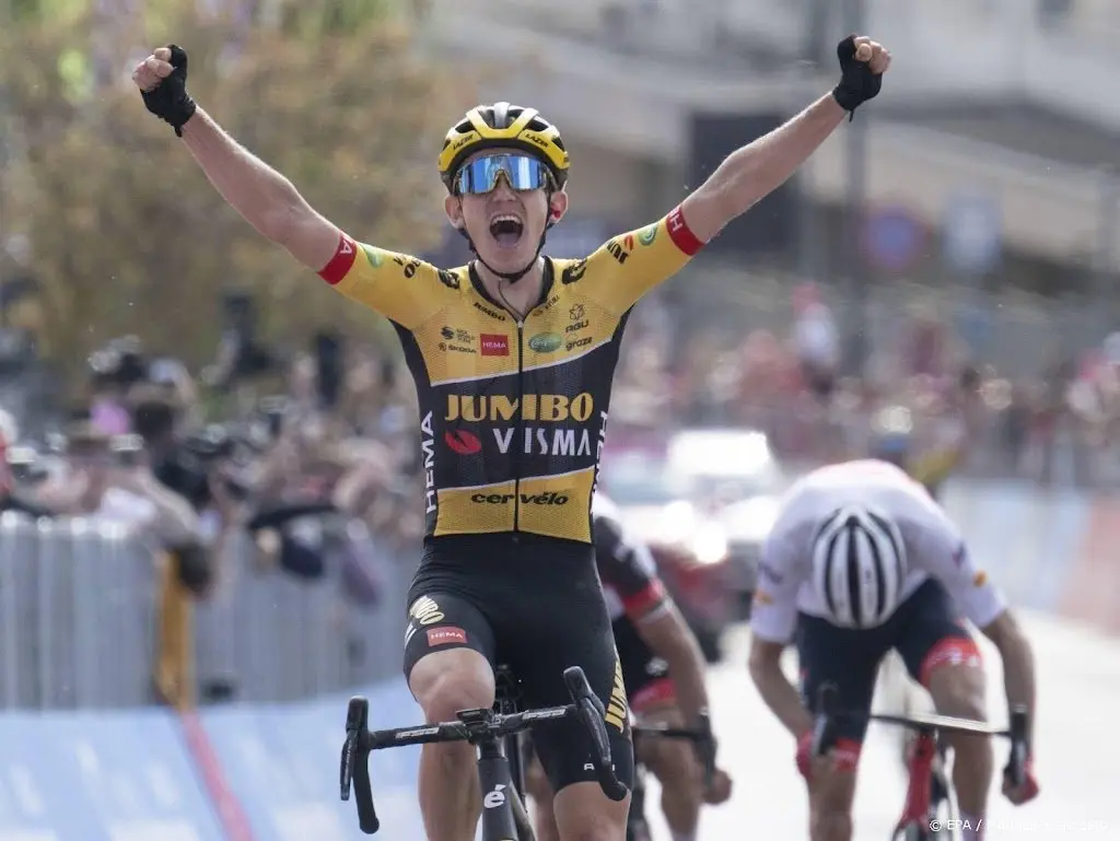 bouwman kan niet geloven dat hij voor tweede keer wint in de giro1653666493