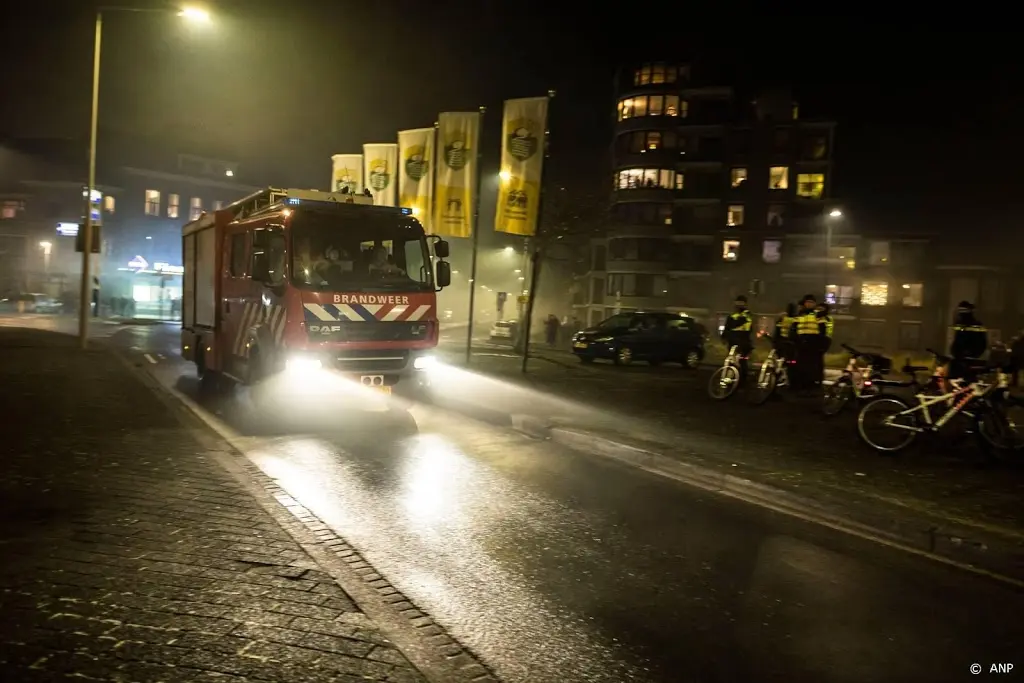 brandweer tijdens oud en nieuw bijna 4000 keer gealarmeerd1609501211