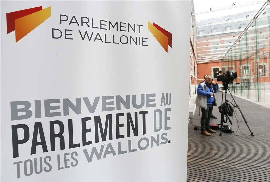 canadezen pakken koffers zonder ceta akkoord1477062729