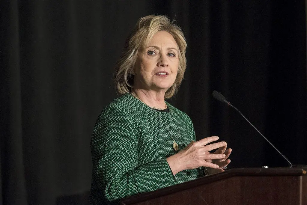 clinton maakt kandidatuur binnenkort bekend1428628392
