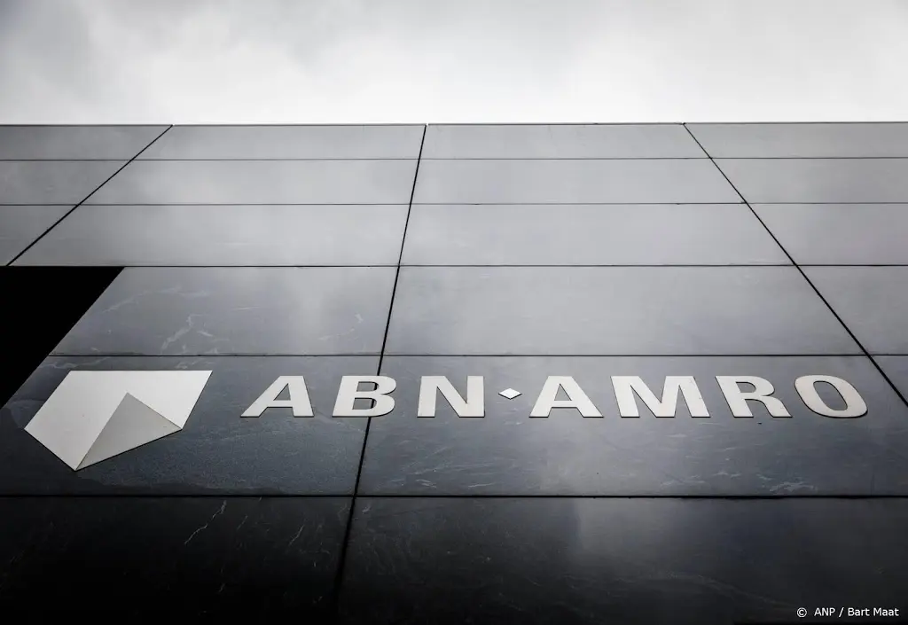 consumentenbond onderzoekt miljoenenclaim tegen abn amro1606544175
