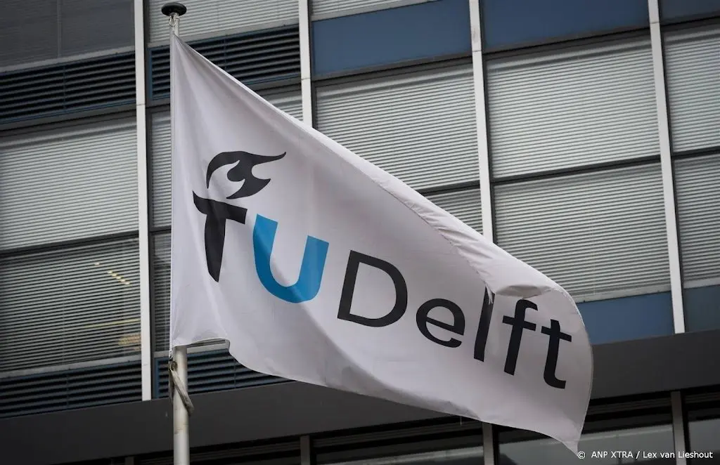 elektrische raceauto van studenten laadt zo snel als een tankbeurt1689222544
