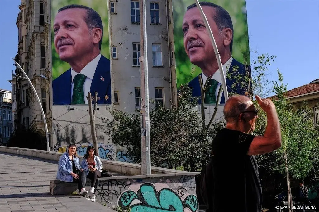 erdogan annuleert campagneactiviteiten om gezondheid1682541621
