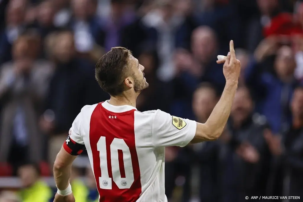 espn zendt eventuele huldiging ajax woensdag ook live uit1652190022