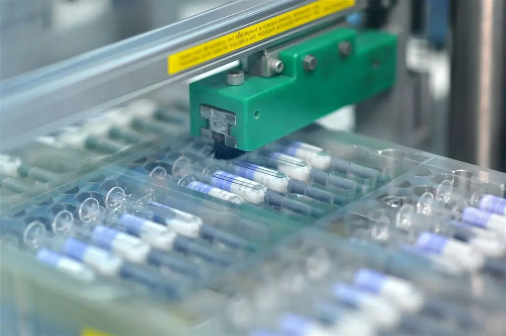 farmaceuten betalen miljoenen aan artsen1472880633