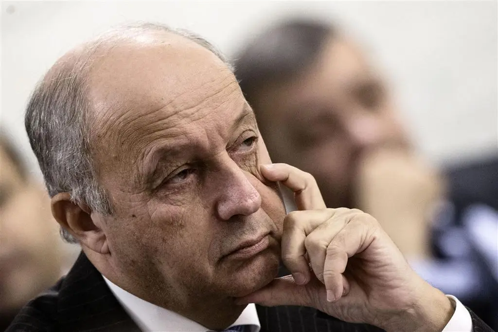 franse buitenlandminister fabius stapt op1455102974