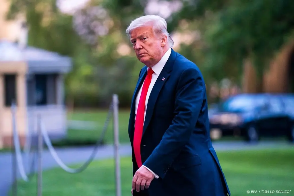 iran vaardigt arrestatiebevel uit tegen donald trump1593432973