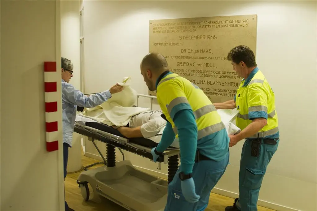 jongen in kritieke toestand door vuurwerk1483374967