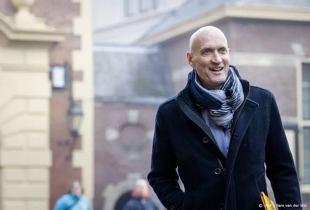 kuipers wil van omt weten of quarantaineregels nog passend zijn1641997019