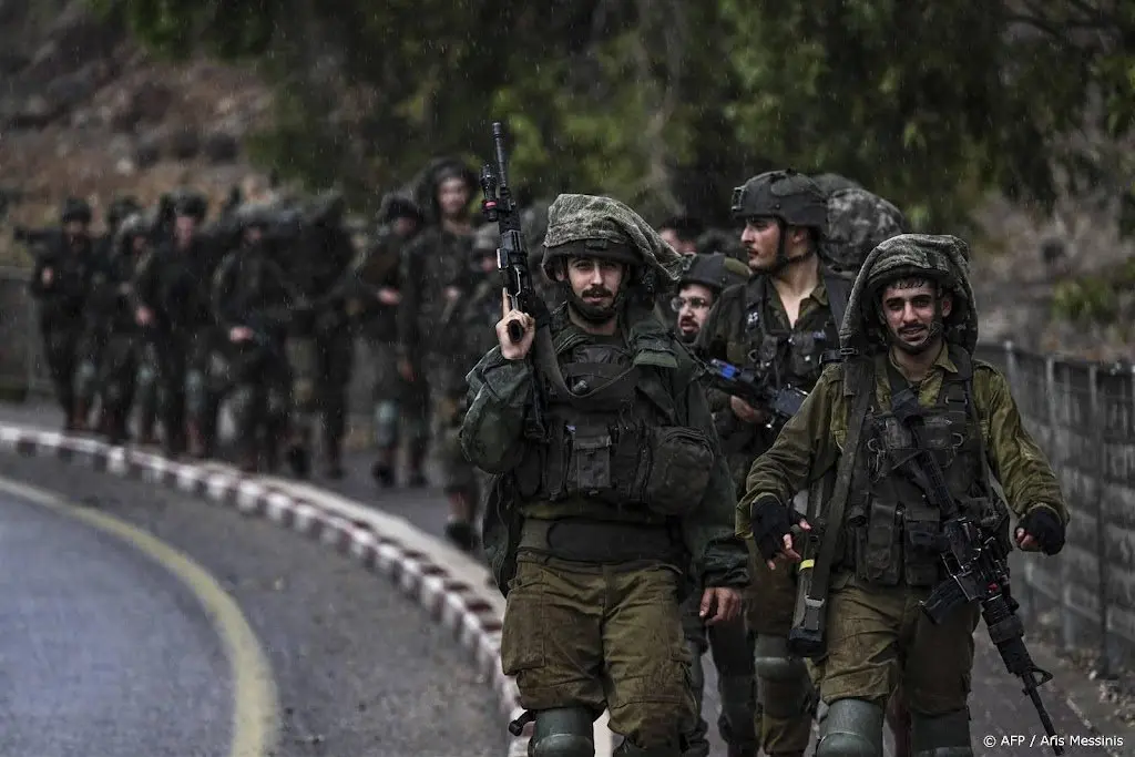 leger israel zegt klaar te zijn voor strijd op meerdere fronten1697455499