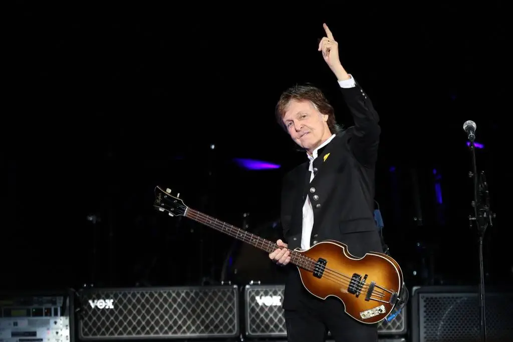 mccartney na 36 jaar weer op 1 met album1537145778