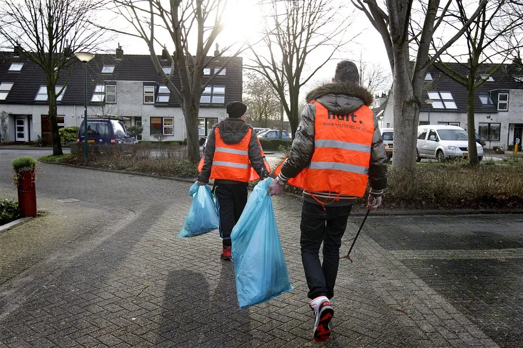 meer jeugd om zwaardere delicten naar halt1429593195