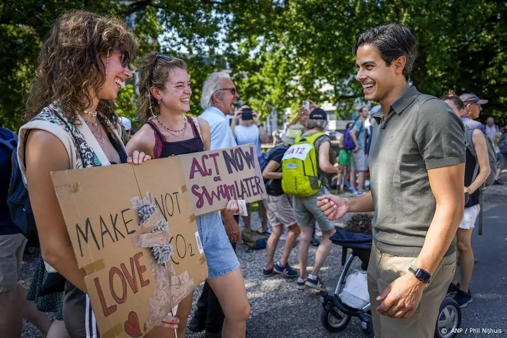 minister jetten bij demo we moeten fossiele subsidies afbouwen1694263532