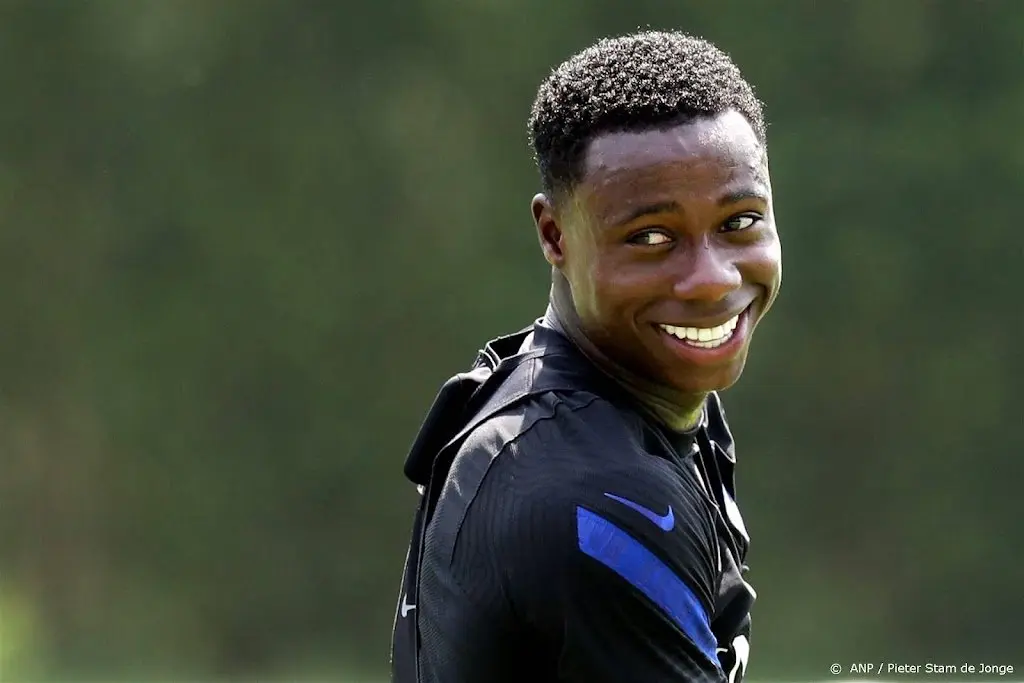 neef eist meer dan miljoen euro van quincy promes voor knieletsel1677833528