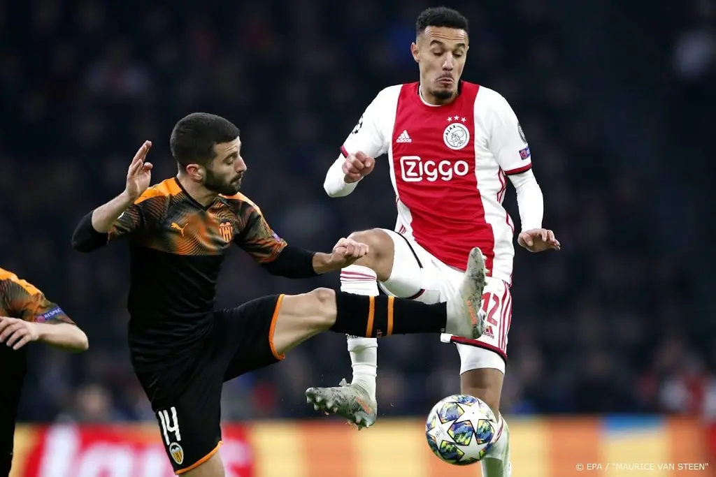 ook profvoetballers doen mee aan live eet1585227368