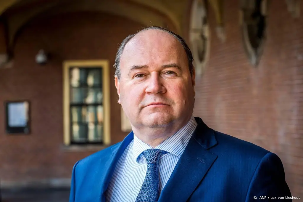 otten doet aangifte van smaad tegen fvd1567168327