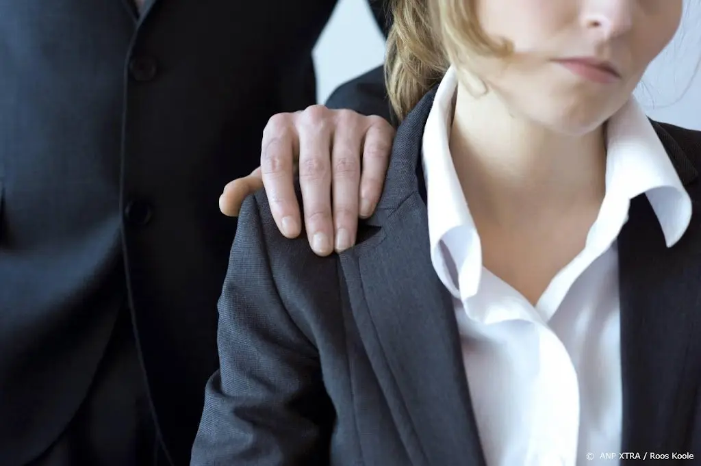 overgang hindert helft van vrouwen op het werk1653009646