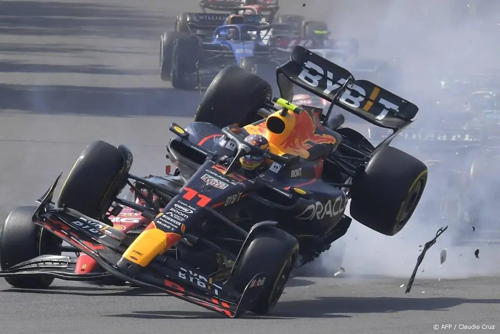perez noemt crash in eigen land ergste moment uit loopbaan1698650236