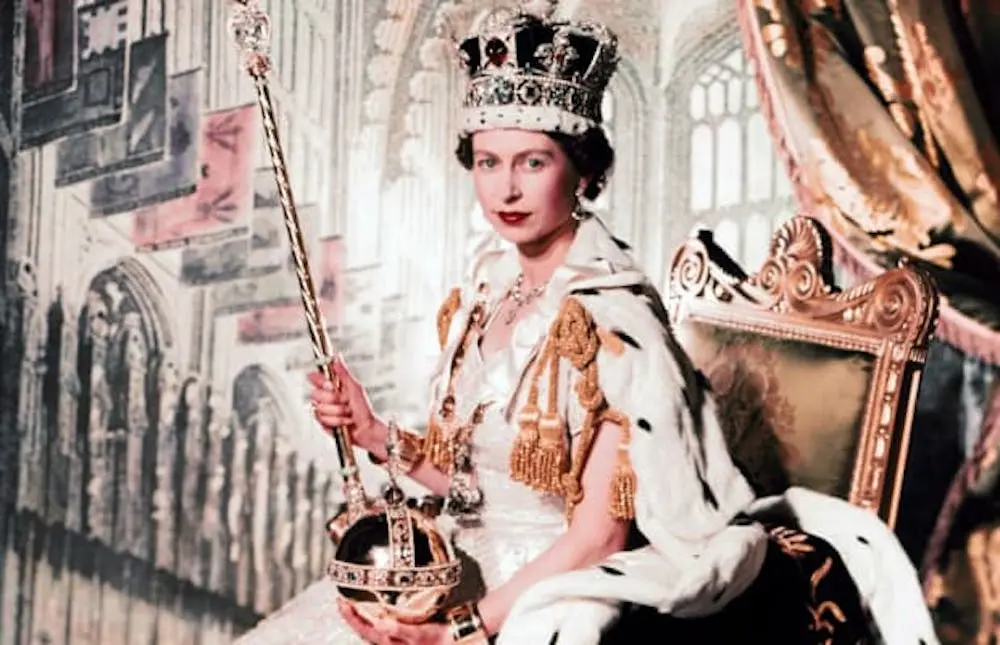 queen elizabeth ii gettyimages 904669426