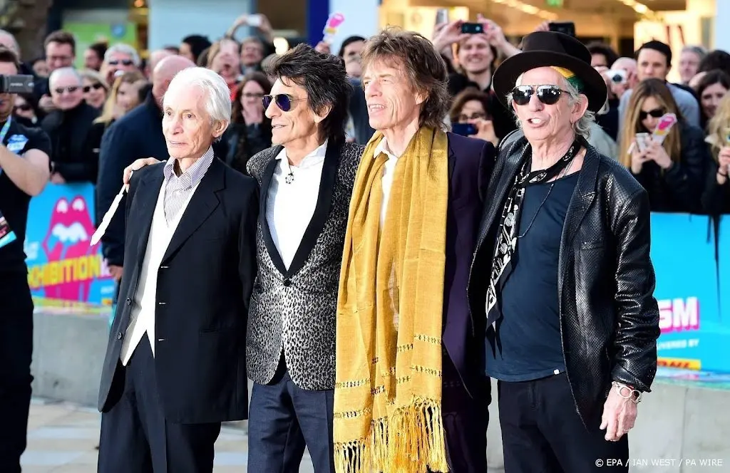 rolling stones maken tong logo zwart na overlijden watts1631674835