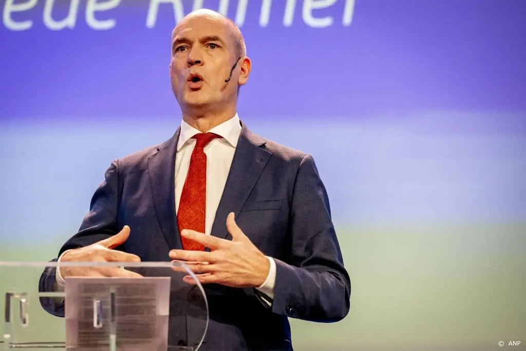 segers stopt als tweede kamerlid en politiek leider christenunie1673579678