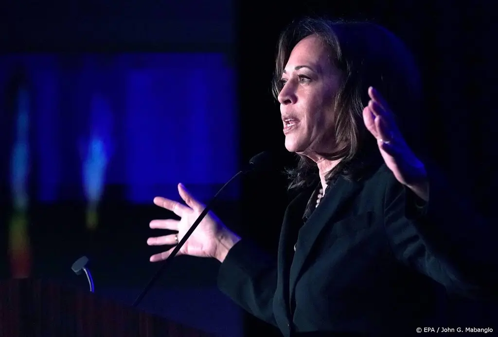 sterren steunen kamala harris in campagne1563758417