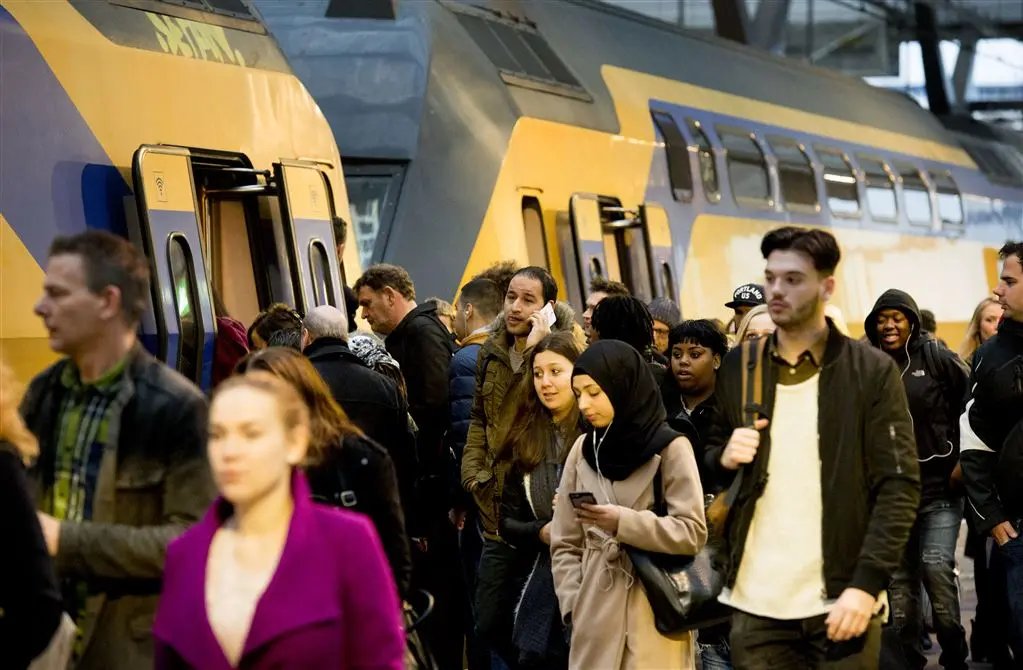 studenten in actie tegen ns1457407951
