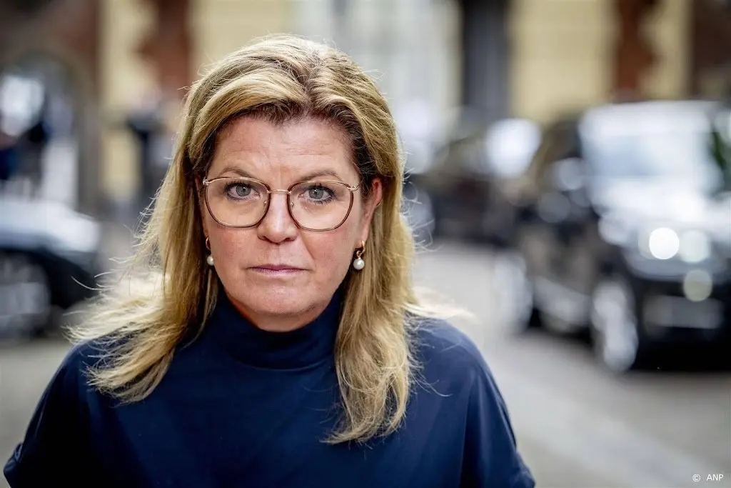 van der wal wil plek op kandidatenlijst vvd voor tweede kamer1693246657