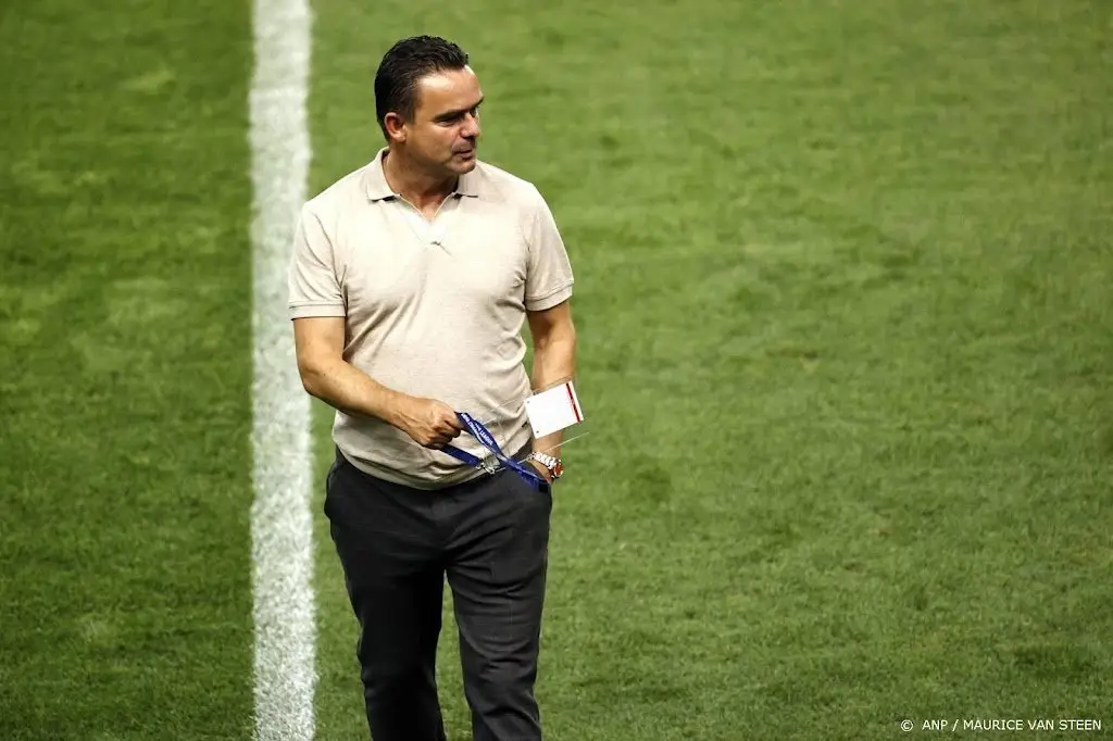 vertrek van overmars bij ajax ook in buitenland groot nieuws1644216845