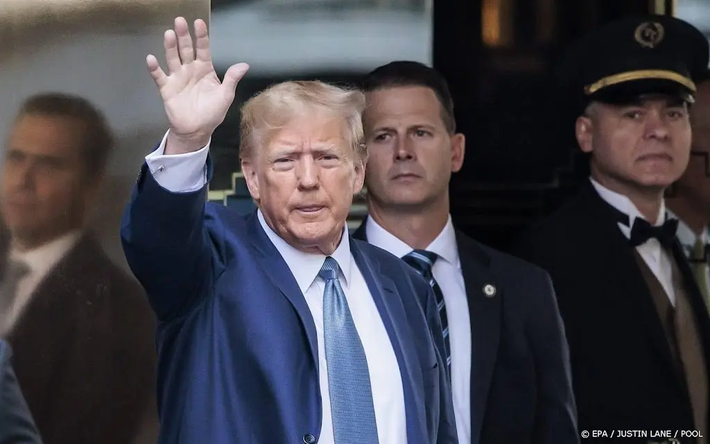 voormalige president donald trump urenlang verhoord in fraudezaak1681436912