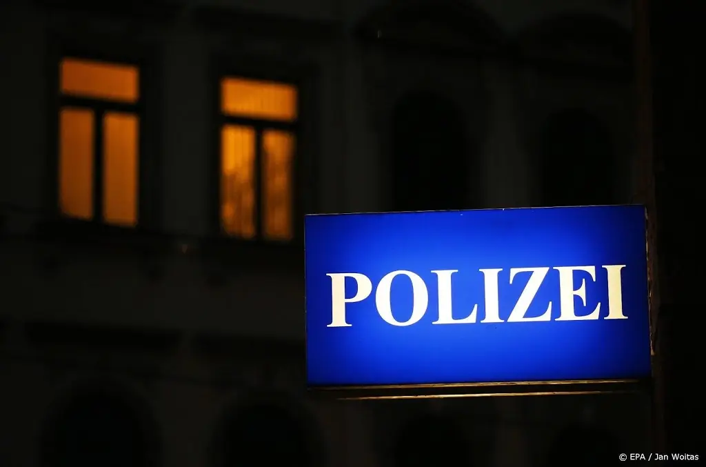 wilde achtervolging met 20 autos in duitsland1560219379