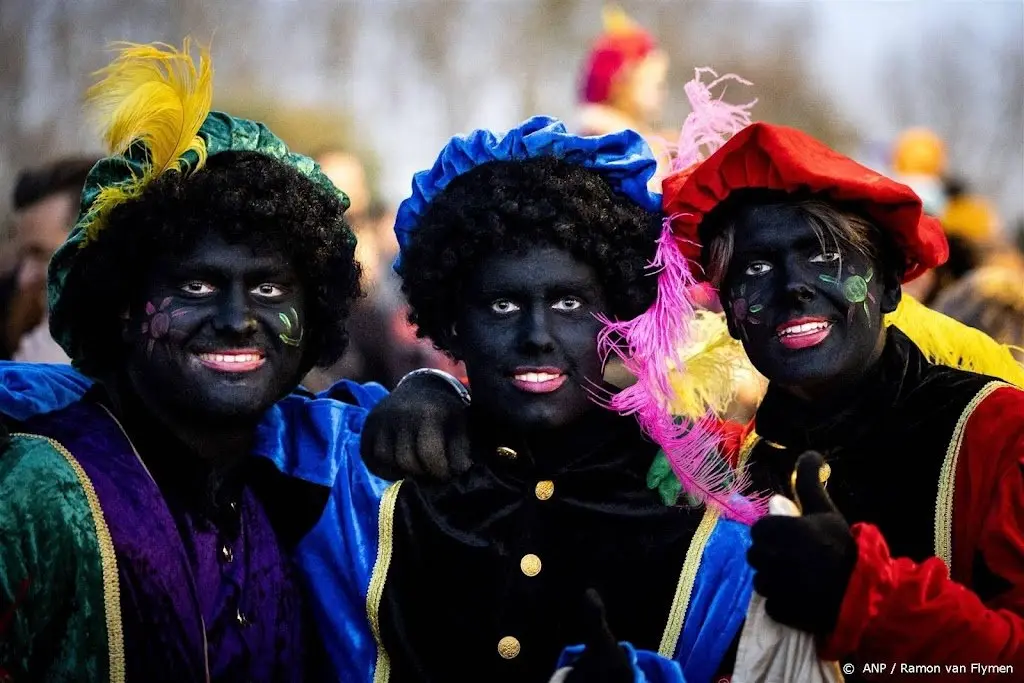 xrs en kozp acties in gemeenten die niet stoppen met zwarte piet1698934846