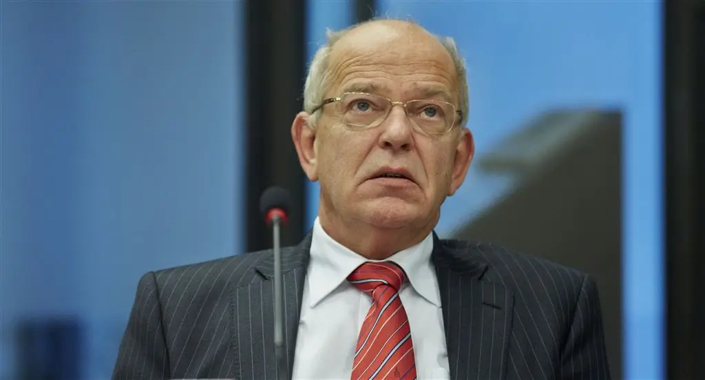 zalm dreigde spies in vestia zaak1404743050