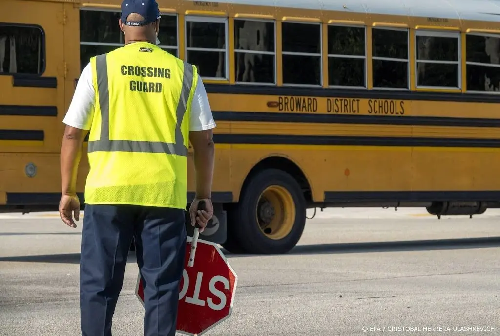 zeker veertien kinderen doodgeschoten in amerikaanse school1653427803