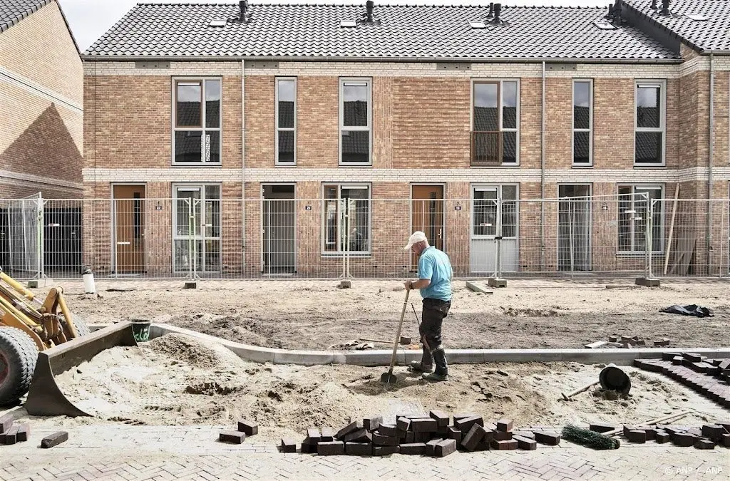 abn amro ziet huurwoningen verder in waarde dalen in 20241701907750