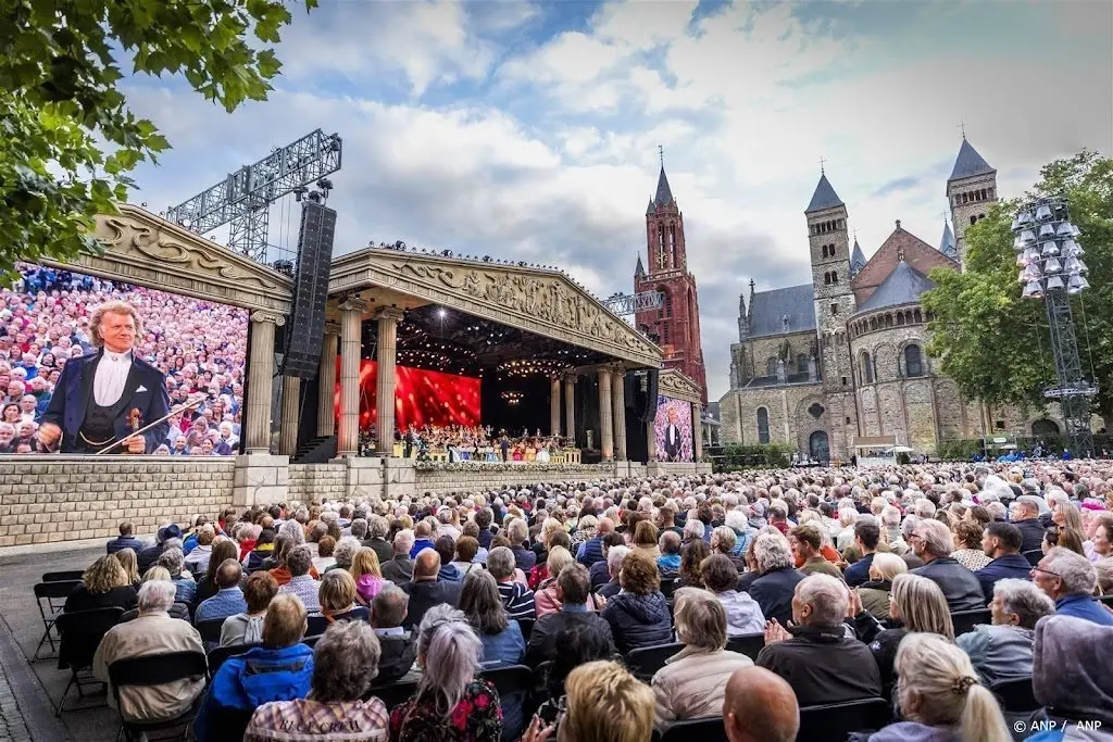 emma kok 15 vond vele reacties na optreden bij andre rieu bizar1703834679