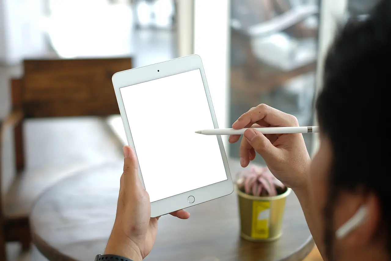 ipad-4172648_1280
